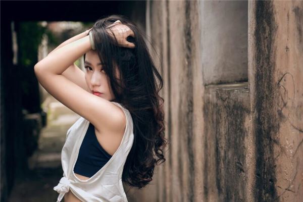 董怡菲的姓名打分結果_董怡菲的姓名五行分析