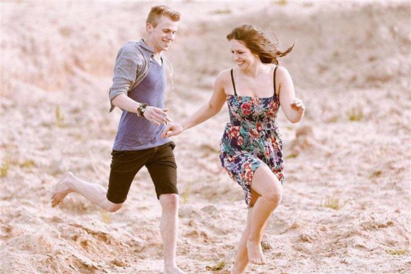 寶寶起名_金潤玉