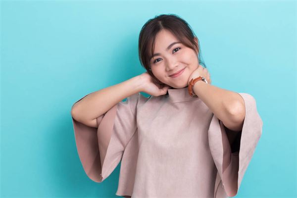 新生兒起名_周華彩