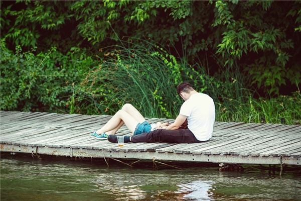 寶寶取名_詩經中的女孩小名疊字