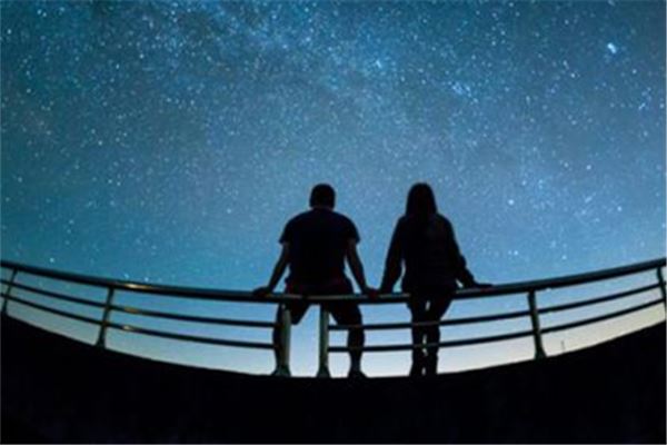 免費取名_周馳月