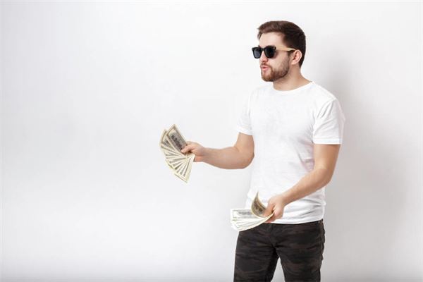 男孩取名_唐首義