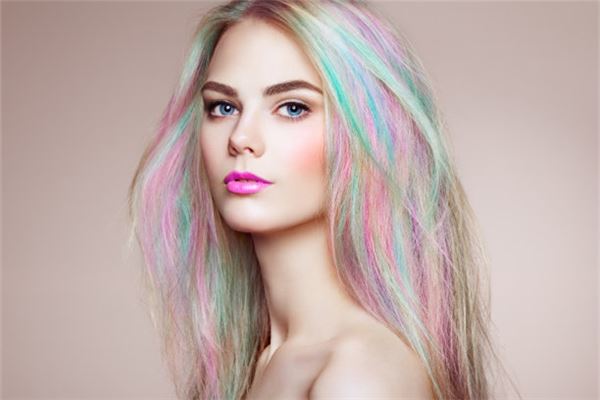 鄧曉逍的姓名打分結果_鄧曉逍的姓名五行分析