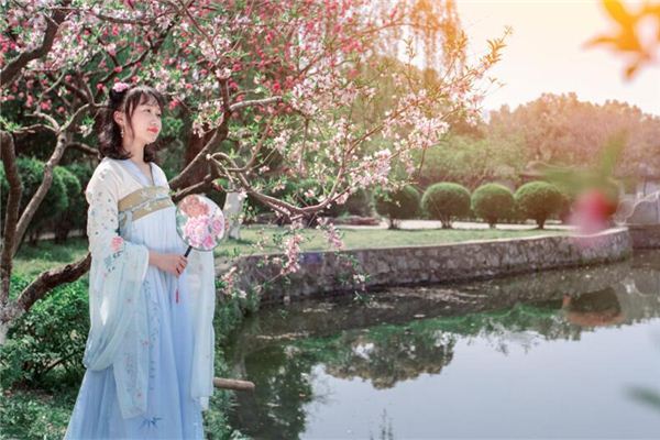 寶寶取名_大師起名哪里好