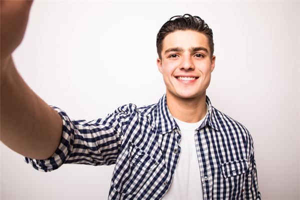 萬(wàn)寶賢的姓名打分結(jié)果_萬(wàn)寶賢五行分析